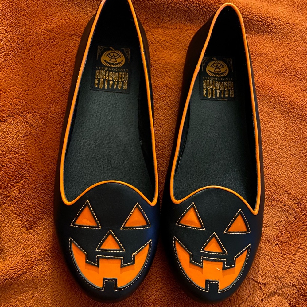 Strange Cvlt Halloween flats